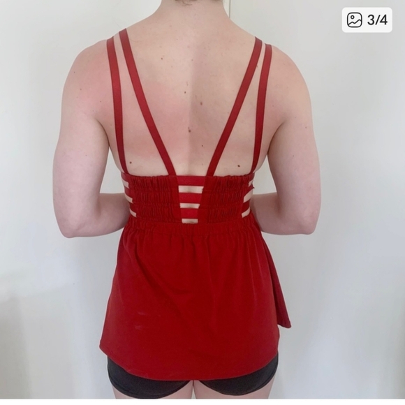 Express Bold Red Dress - Picture 4 of 8